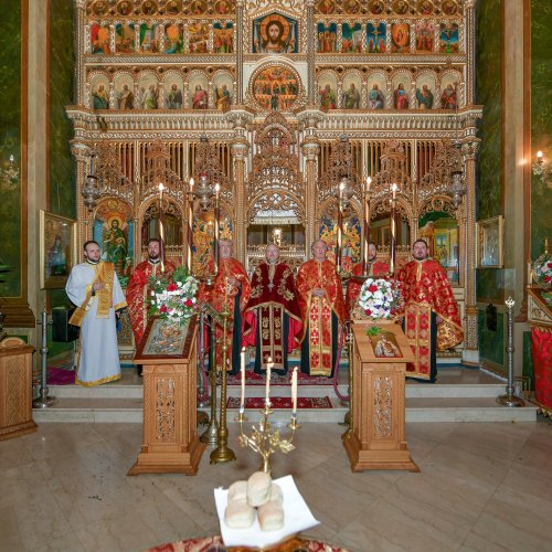 Cinstirea Sfântului Mucenic Ciprian la biserica sa din Capitală Poza 270444
