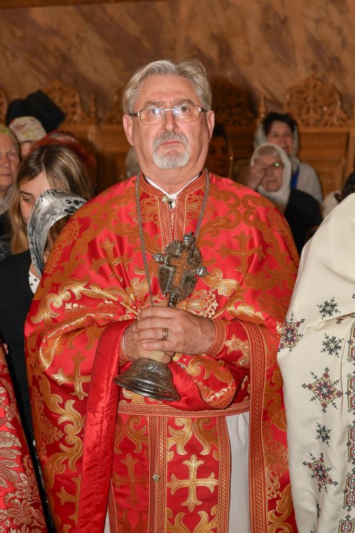 Cinstirea Sfântului Mucenic Ciprian la biserica sa din Capitală Poza 270491