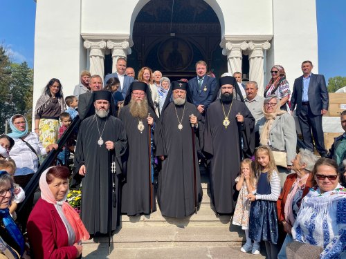 Sărbătoare la Catedrala Episcopală din Miercurea Ciuc Poza 270299