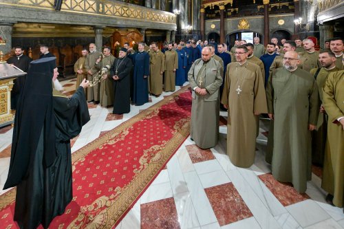 Preoții militari din MApN s-au reunit la Palatul Patriarhiei Poza 270813