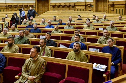 Preoții militari din MApN s-au reunit la Palatul Patriarhiei Poza 270831