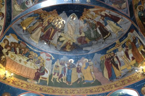 Biserica istorică din Manasia, ca o aripă de înger Poza 270874