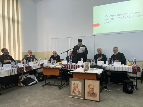 Binecuvântare pentru o frumoasă comemorare. Părintele Dumitru Stăniloae comemorat în satul natal Poza 271151