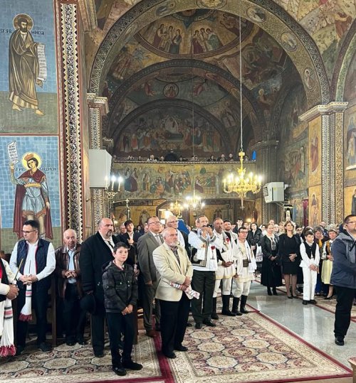 Binecuvântare pentru o frumoasă comemorare. Părintele Dumitru Stăniloae comemorat în satul natal Poza 271154