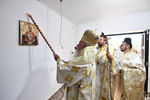 Sfințirea Bisericii „Sfânta Cuvioasă Parascheva” din Măgura Poza 271296