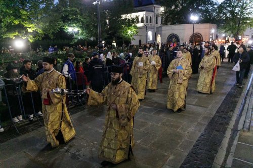 20.000 de pelerini în rugăciune, la Iași, pe „Calea Sfinților” Poza 271378