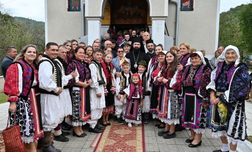 Binecuvântări arhiereşti în Episcopia Devei şi Hunedoarei  Poza 271701