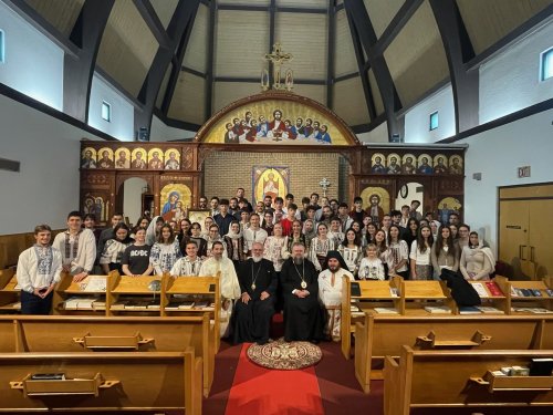 Aproximativ 60 de tineri ortodocși români s-au întâlnit în Canada Poza 272036