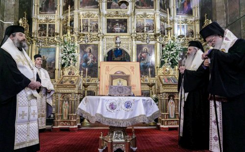 Moaștele Sfântului Andrei Criteanul au ajuns la Iași Poza 271940
