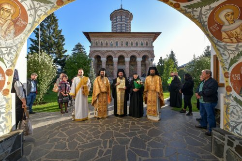 Sfânta Cuvioasă Parascheva, cinstită la mănăstirea ilfoveană Samurcășești Poza 272341