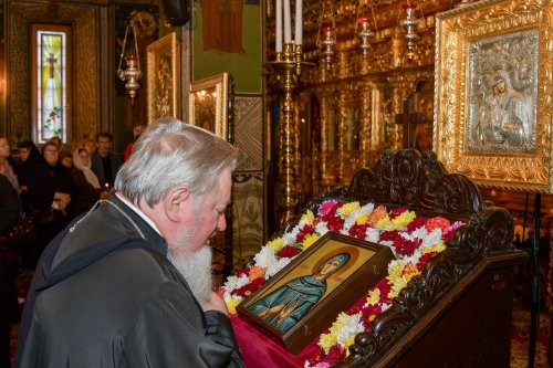 Sfânta Cuvioasă Parascheva, cinstită la mănăstirea ilfoveană Samurcășești Poza 272343