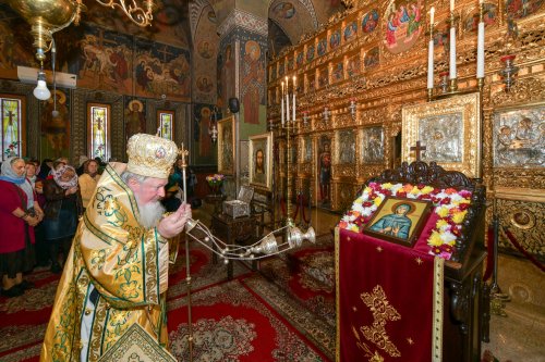 Sfânta Cuvioasă Parascheva, cinstită la mănăstirea ilfoveană Samurcășești Poza 272364