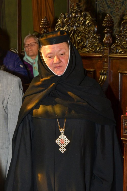 Sfânta Cuvioasă Parascheva, cinstită la mănăstirea ilfoveană Samurcășești Poza 272368