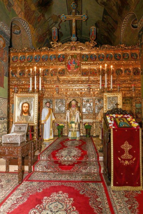 Sfânta Cuvioasă Parascheva, cinstită la mănăstirea ilfoveană Samurcășești Poza 272375