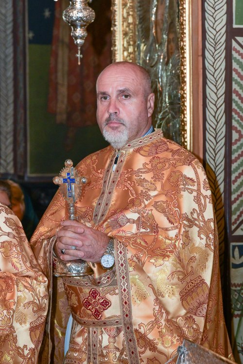 Sfânta Cuvioasă Parascheva, cinstită la mănăstirea ilfoveană Samurcășești Poza 272387