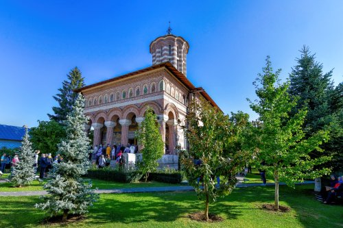 Sfânta Cuvioasă Parascheva, cinstită la mănăstirea ilfoveană Samurcășești Poza 272389