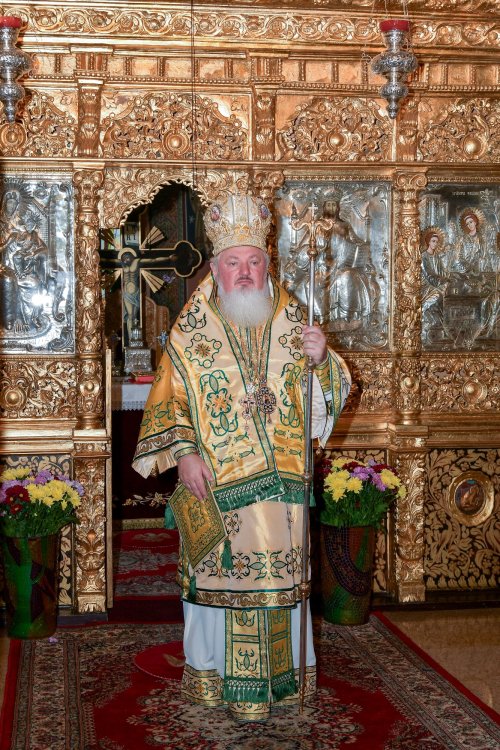 Sfânta Cuvioasă Parascheva, cinstită la mănăstirea ilfoveană Samurcășești Poza 272395