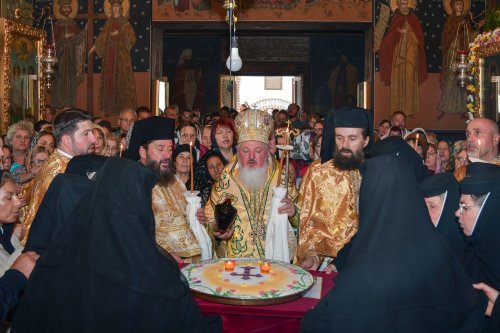 Sfânta Cuvioasă Parascheva, cinstită la mănăstirea ilfoveană Samurcășești Poza 272396
