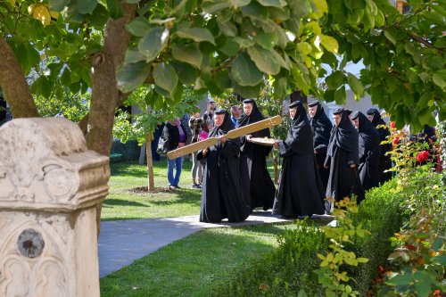 Sfânta Cuvioasă Parascheva, cinstită la mănăstirea ilfoveană Samurcășești Poza 272397
