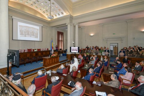 Lansarea unei monumentale lucrări la Academia Română Poza 272867