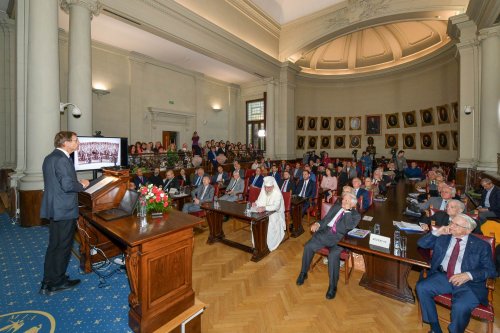 Lansarea unei monumentale lucrări la Academia Română Poza 272869