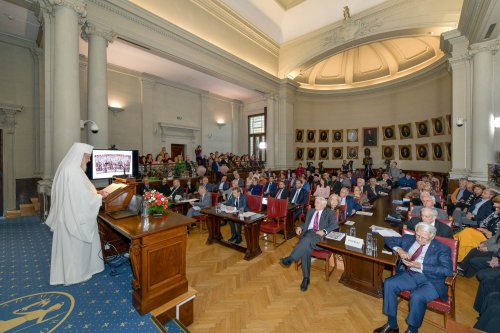 Lansarea unei monumentale lucrări la Academia Română Poza 272883