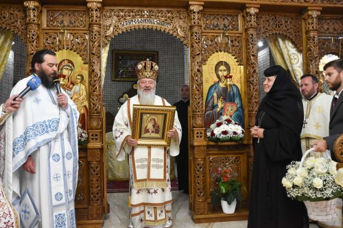 Sfântul Apostol şi Evanghelist Luca prăznuit la Mănăstirea Dobric  Poza 272934