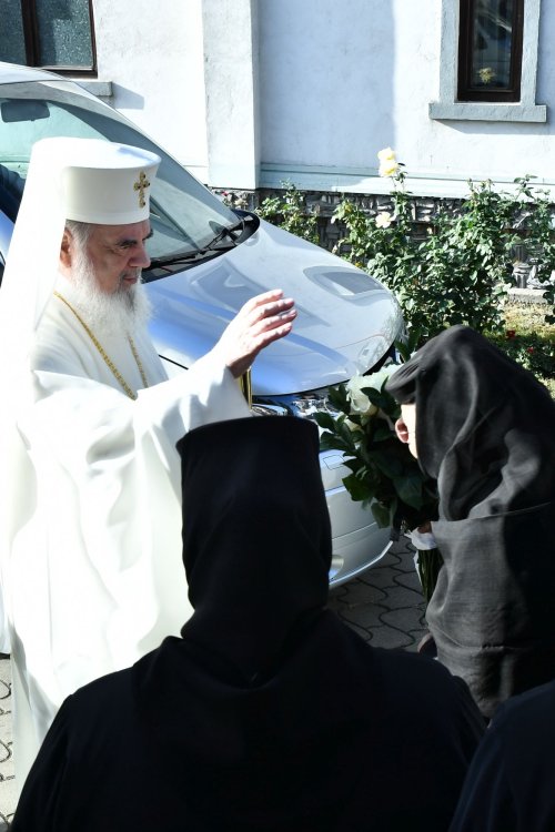 Patriarhul României a vizitat căminul pentru vârstnici de la Mănăstirea Christiana Poza 273205