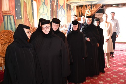 Patriarhul României a vizitat căminul pentru vârstnici de la Mănăstirea Christiana Poza 273217