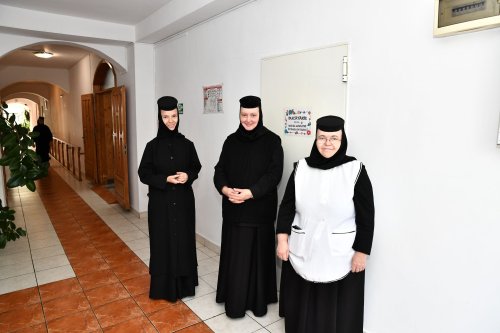 Patriarhul României a vizitat căminul pentru vârstnici de la Mănăstirea Christiana Poza 273224