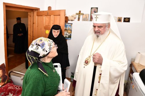 Patriarhul României a vizitat căminul pentru vârstnici de la Mănăstirea Christiana Poza 273228