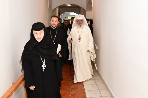 Patriarhul României a vizitat căminul pentru vârstnici de la Mănăstirea Christiana Poza 273231