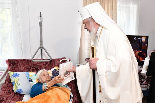 Patriarhul României a vizitat căminul pentru vârstnici de la Mănăstirea Christiana Poza 273240