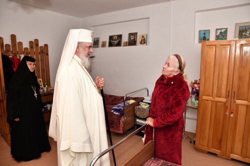 Patriarhul României a vizitat căminul pentru vârstnici de la Mănăstirea Christiana Poza 273245