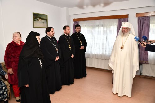 Patriarhul României a vizitat căminul pentru vârstnici de la Mănăstirea Christiana Poza 273256