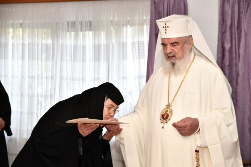 Patriarhul României a vizitat căminul pentru vârstnici de la Mănăstirea Christiana Poza 273260