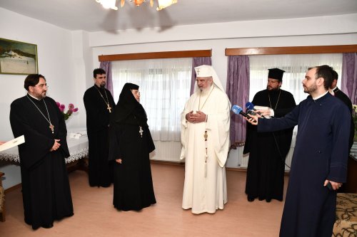 Patriarhul României a vizitat căminul pentru vârstnici de la Mănăstirea Christiana Poza 273261