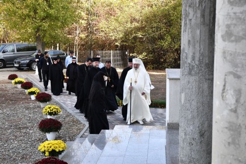 Patriarhul României a vizitat căminul pentru vârstnici de la Mănăstirea Christiana Poza 273268