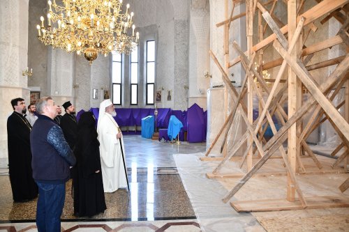 Patriarhul României a vizitat căminul pentru vârstnici de la Mănăstirea Christiana Poza 273272