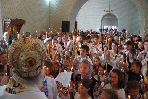 Sfințiri de biserici și eveniment cultural Cantemir în județul Galați Poza 273400