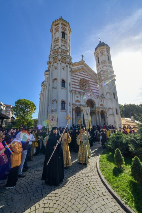 Începutul hramului de toamnă al Catedralei Patriarhale Poza 273586