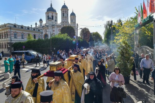 Începutul hramului de toamnă al Catedralei Patriarhale Poza 273594
