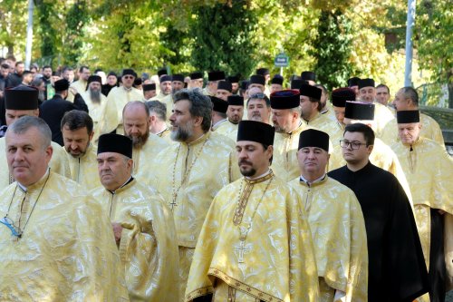 Începutul hramului de toamnă al Catedralei Patriarhale Poza 273652