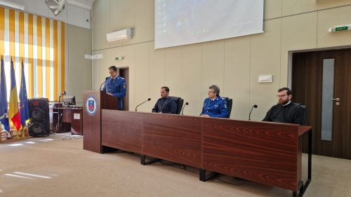 Întrunirea anuală a preoților militari din Ministerul Afacerilor Interne la Drăgășani Poza 273565