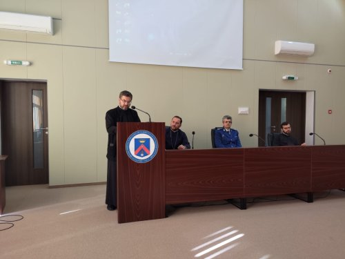 Întrunirea anuală a preoților militari din Ministerul Afacerilor Interne la Drăgășani Poza 273568