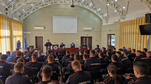 Întrunirea anuală a preoților militari din Ministerul Afacerilor Interne la Drăgășani Poza 273569