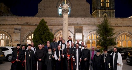 Lumea creştină solidară cu Patriarhia Ierusalimului Poza 273480