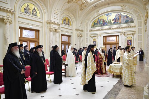 Ședință de lucru a Sfântului Sinod la Palatul Patriarhiei Poza 273952