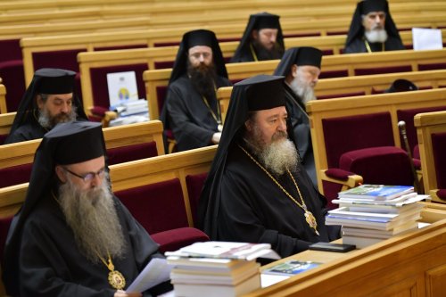 Ședință de lucru a Sfântului Sinod la Palatul Patriarhiei Poza 273971