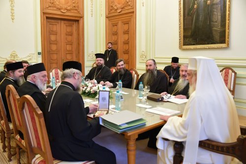 Ședință de lucru a Sfântului Sinod la Palatul Patriarhiei Poza 273986
